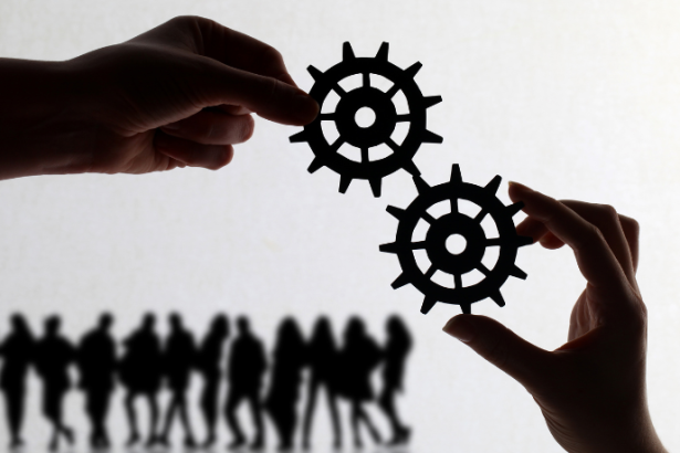 Alex Nabuco dos Santos destaca como o pensamento estratégico e a constância criam empresas que resistem às crises.