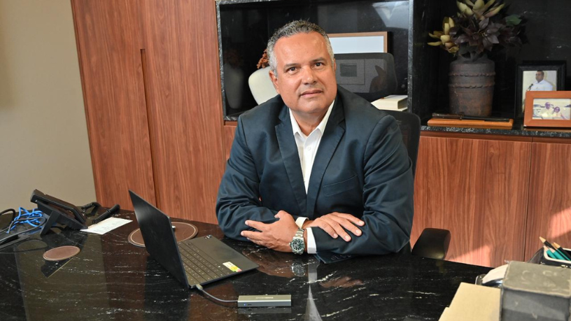 Em grandes obras, a clareza no escopo é decisiva para evitar retrabalho e custos adicionais, segundo a análise de Elmar Juan Passos Varjão Bomfim.